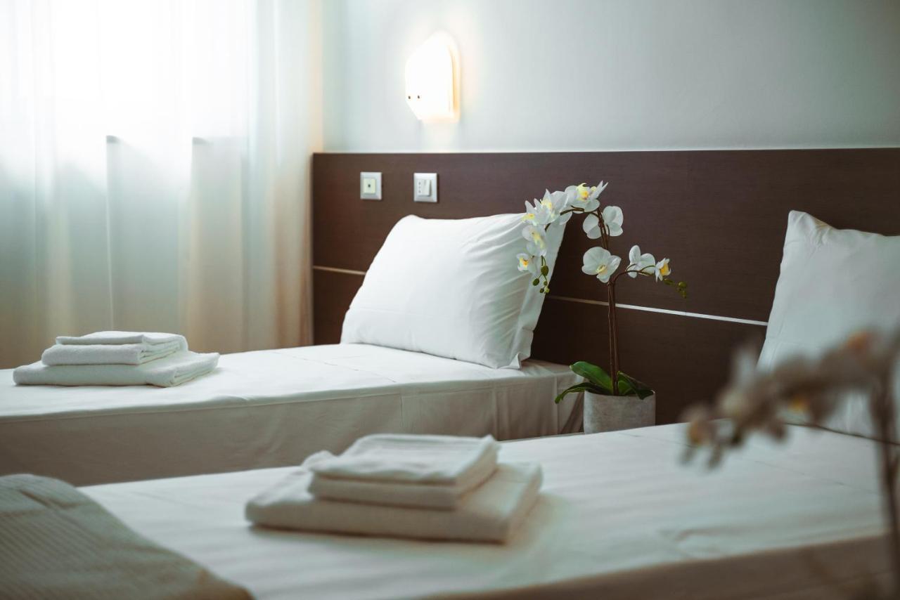 Albergo Commercio Παλμανόβα Εξωτερικό φωτογραφία